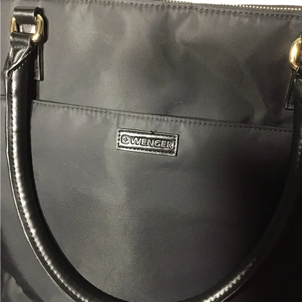 Wenger “Ana” Women’s Laptop Tote W/Tablet Pocket ( Black/Gold) #600772 Nilon.